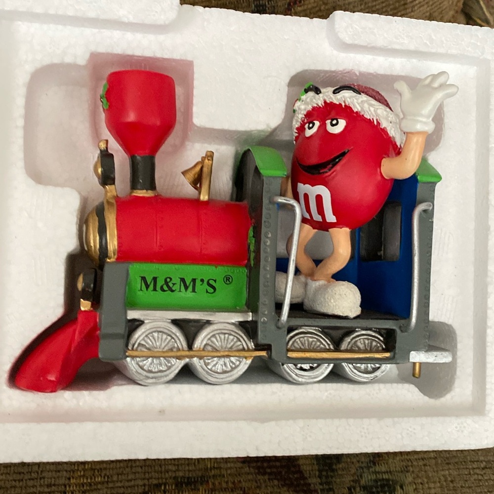 Department 56 M&M’s Christmas Express